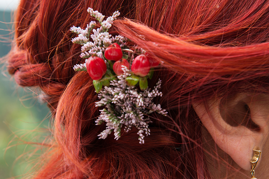 Haarschmuck aus Blumen